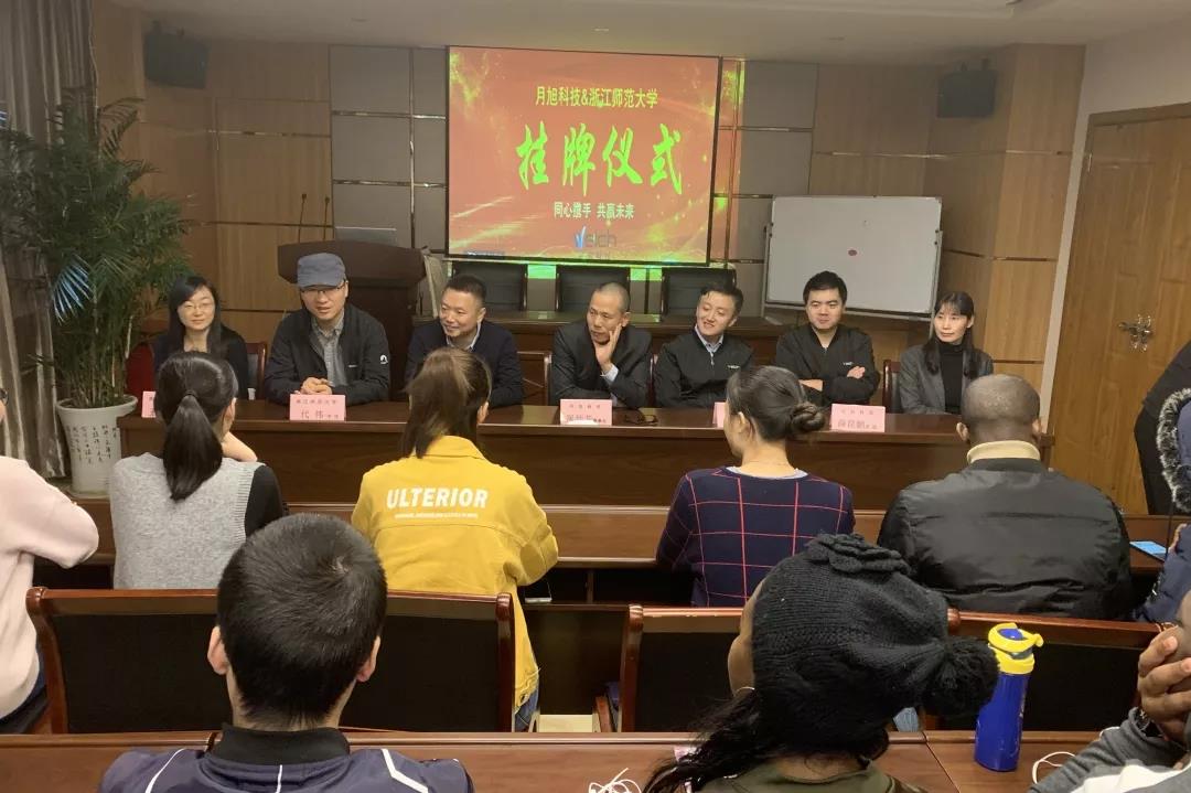 1573452940912739.jpg 1573452940912739.jpg